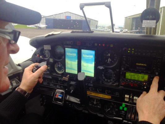 EI-CMT with new avionics - first start-up and some familiarisation